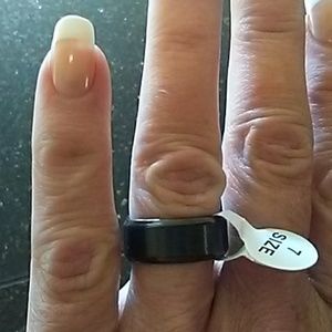 Men or ladies Sz. 7 Titanium Blk. Band